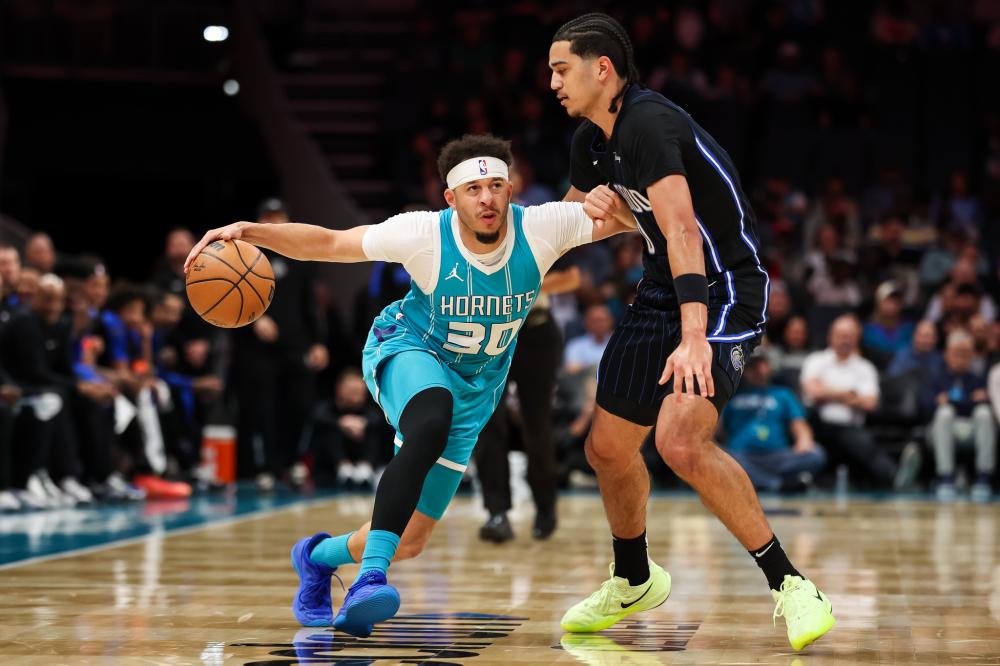 可谓迥然不 可谓迥然不